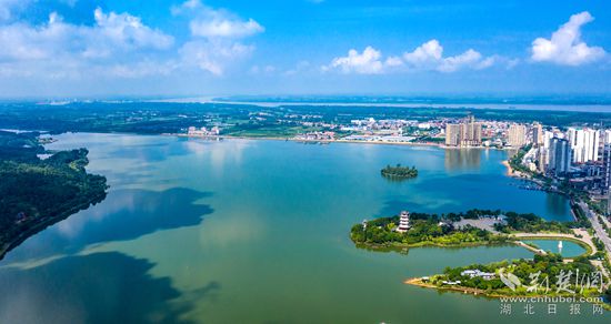 DJI_0670.嘉魚(yú)三湖連江 雷平攝jpg_副本.jpg