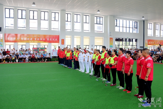 2 運(yùn)動員列隊(duì)亮相1_副本.jpg