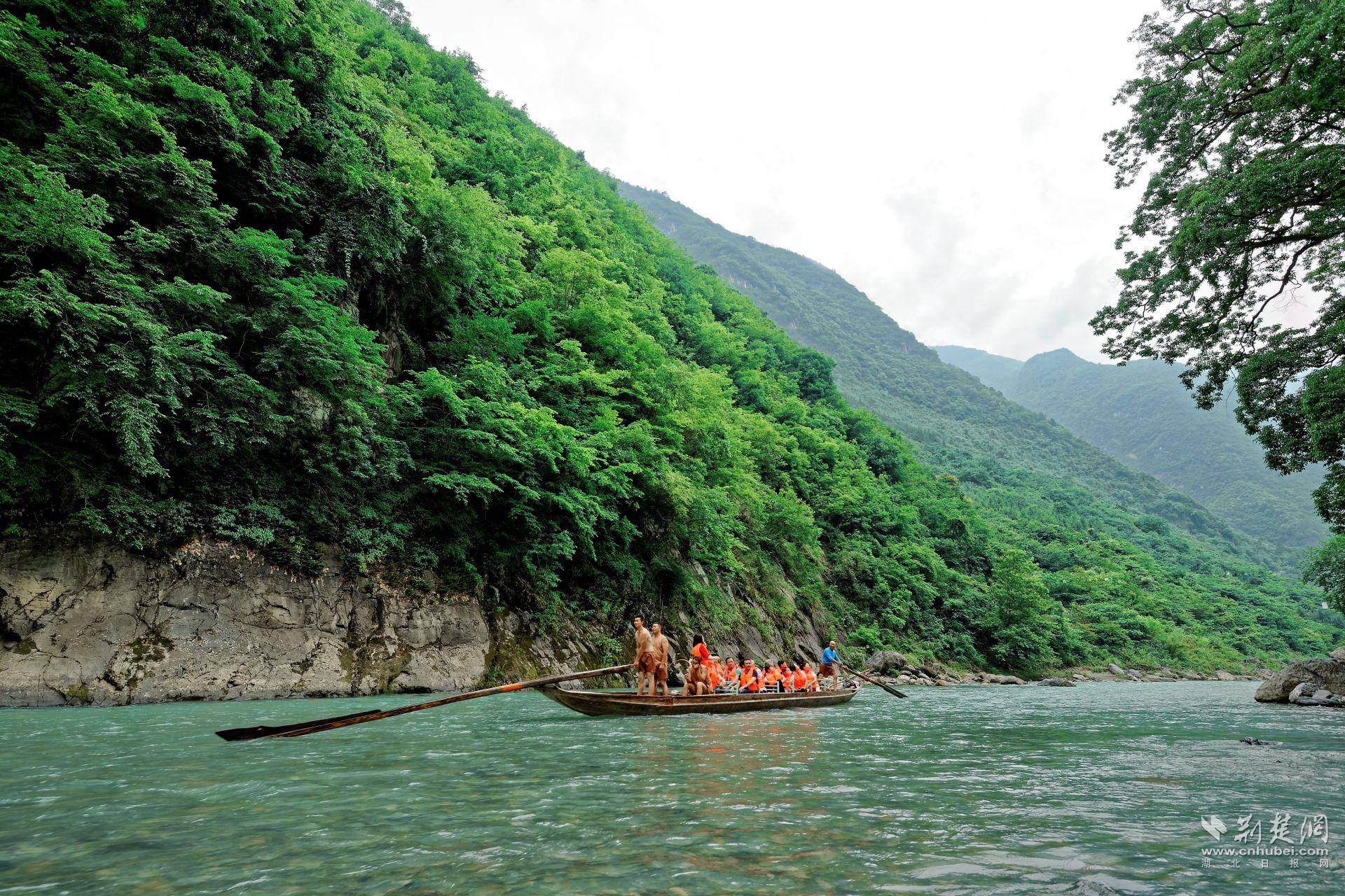 神農(nóng)溪漂流- 鄭定榮攝.jpg.jpg