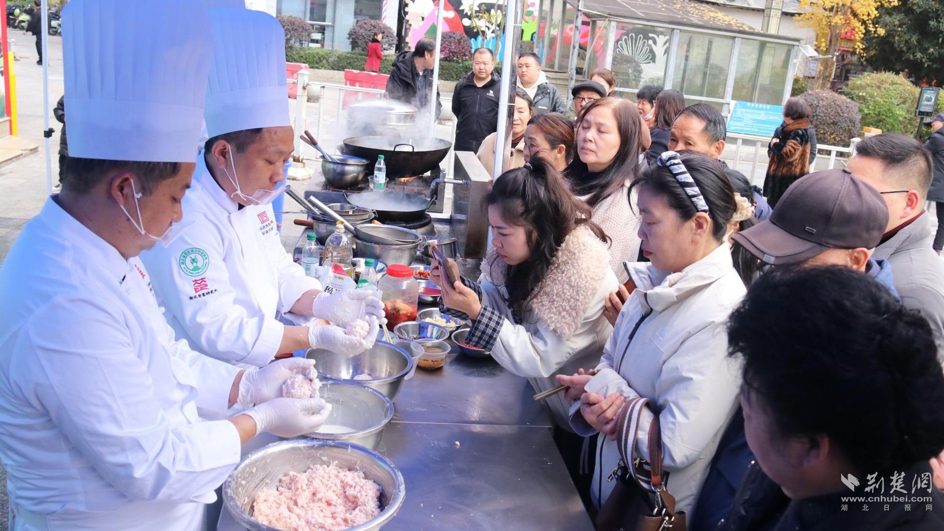 735bc490f470f36fc40c01fb02c1e537_1881X1058_20251210224524