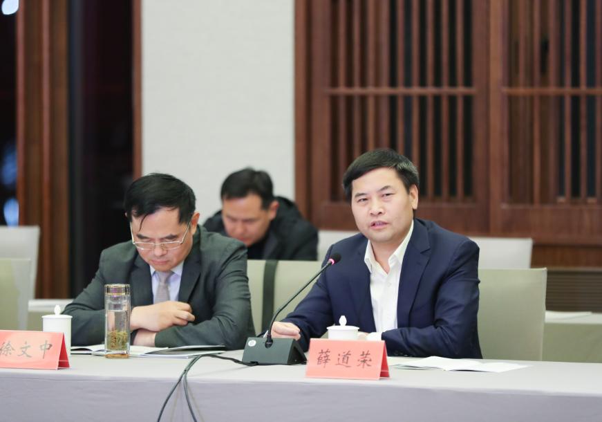 北京異地高考新規(guī)定下的獨(dú)特小巷探秘，遇見(jiàn)一家特色小店