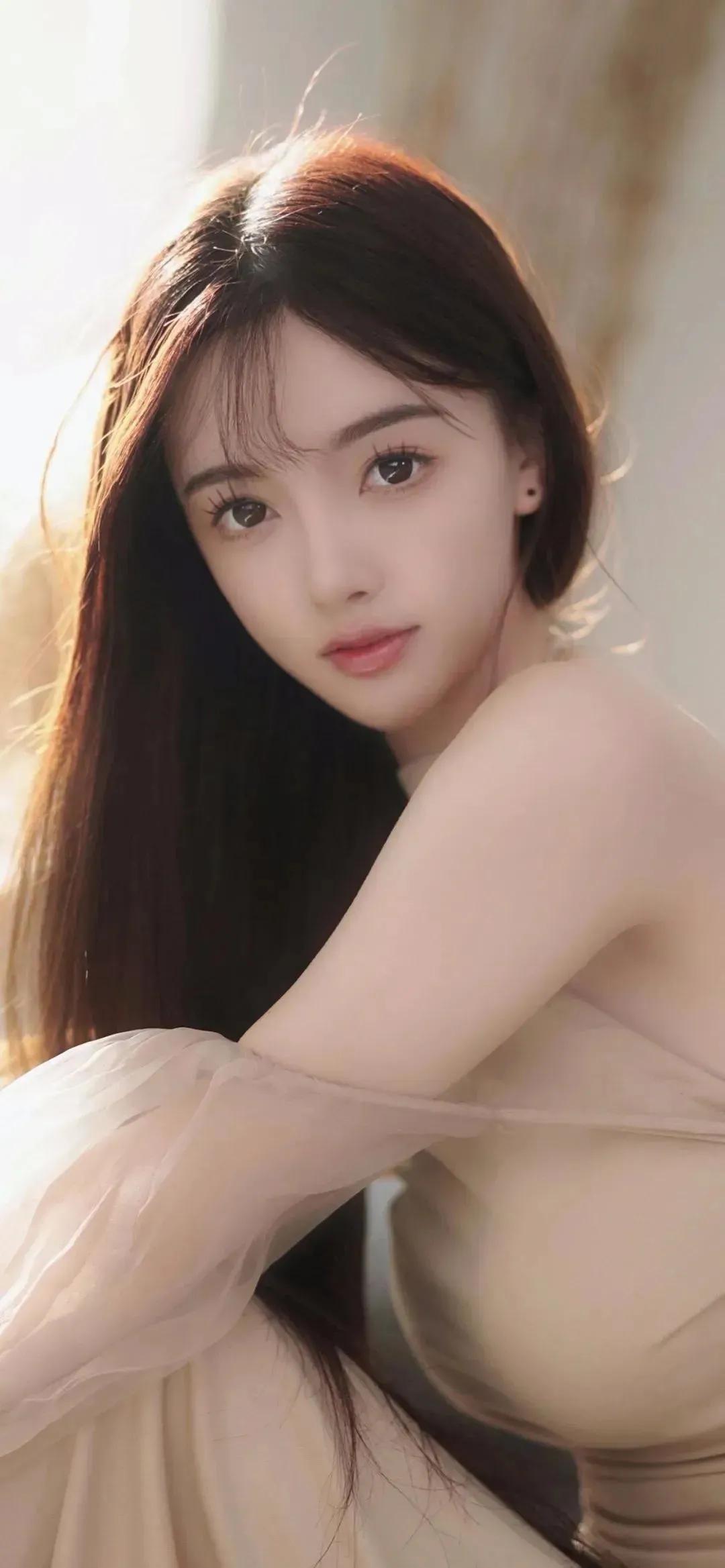 最新時(shí)尚潮流揭秘，三大看點(diǎn)引領(lǐng)時(shí)尚前沿風(fēng)潮