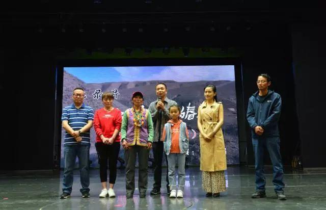 方言電影，鄉(xiāng)音與友情的完美交織