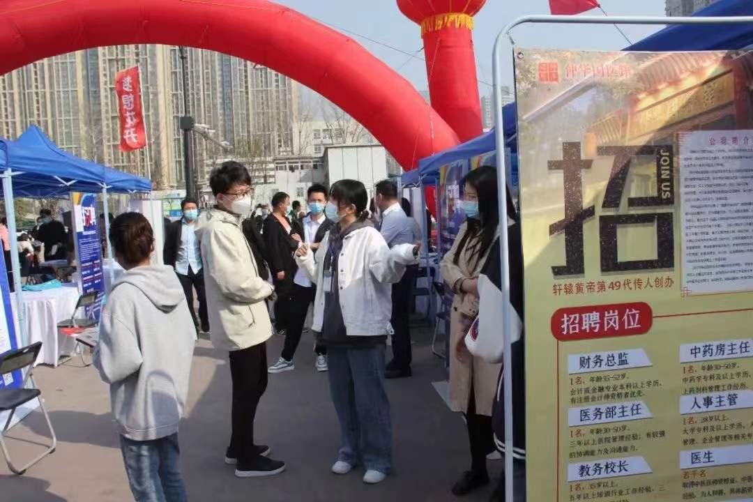 鄭州人才網(wǎng)最新招聘會，巷弄深處的人才盛宴與獨(dú)特小店奇遇招募活動