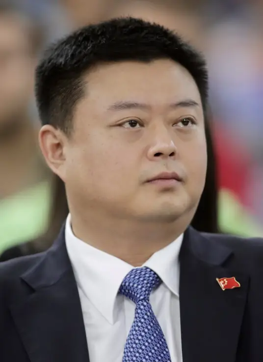 信威集團(tuán)王靖，動(dòng)態(tài)變化中的力量，引領(lǐng)未來自信的新篇章