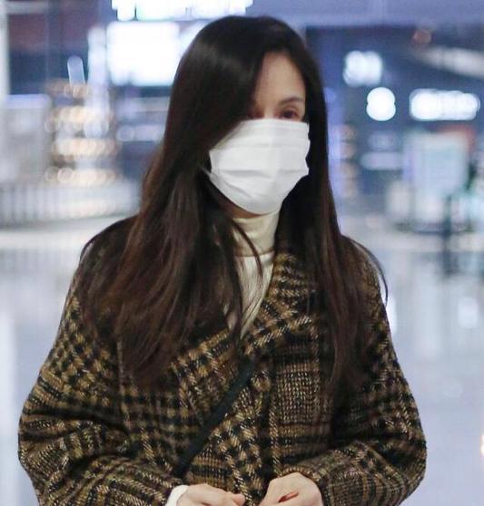 李若彤最新動態(tài)揭秘，小巷深處的獨特風情小店探秘之旅