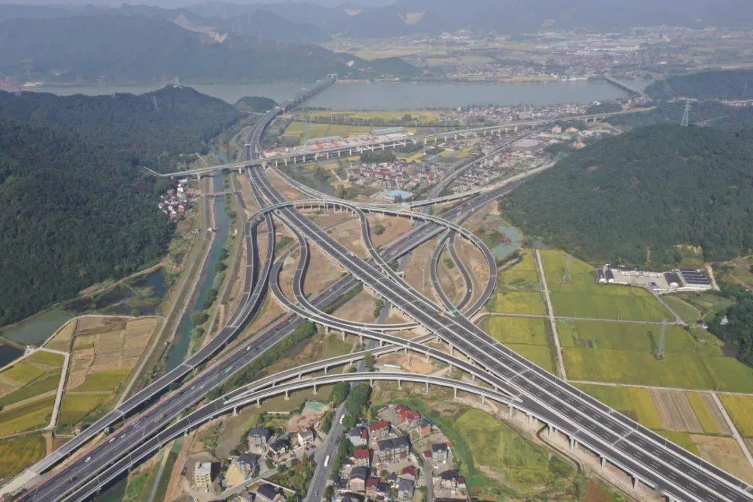 廣大復(fù)線啟程，自然美景的治愈之旅探索最新動(dòng)態(tài)